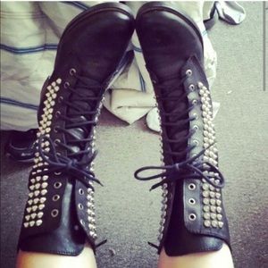 Steve Madden boots
